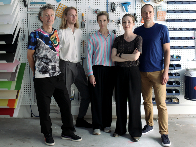 Pontus Åqvist, Peter Nilsson, Elin Algotsson. Johanna Enhörning och Mikael Nordvall; arkitekterna från Open Studio som står bakom projektet.